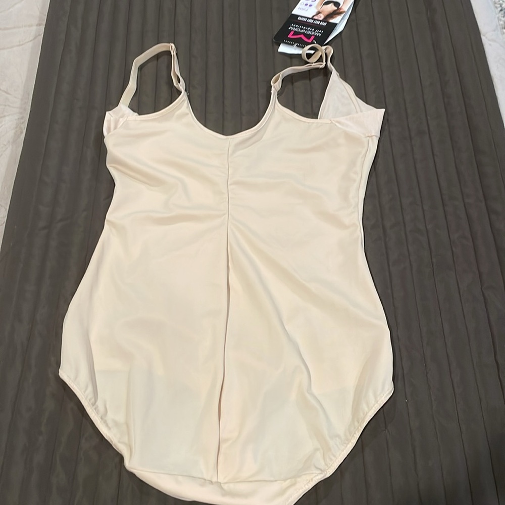 NWT Maidenform Open Bust Bodyshaper - L - Picture 4 of 6